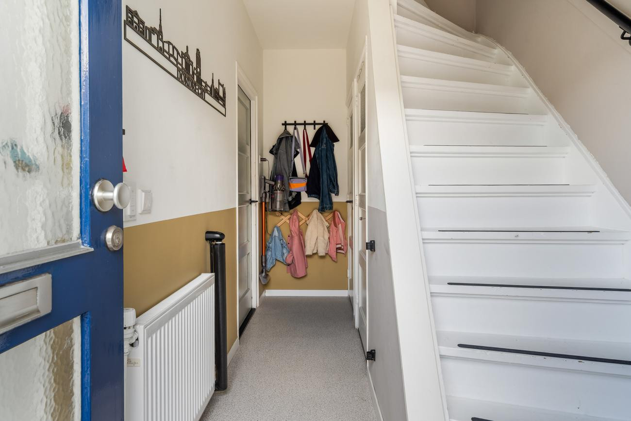 Hoekwoning te koop: Saksen-Weimarstraat 7, Dordrecht