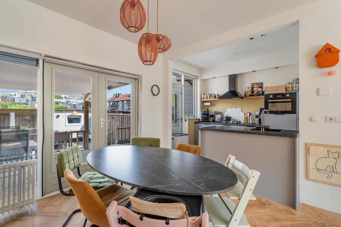 Hoekwoning te koop: Saksen-Weimarstraat 7, Dordrecht
