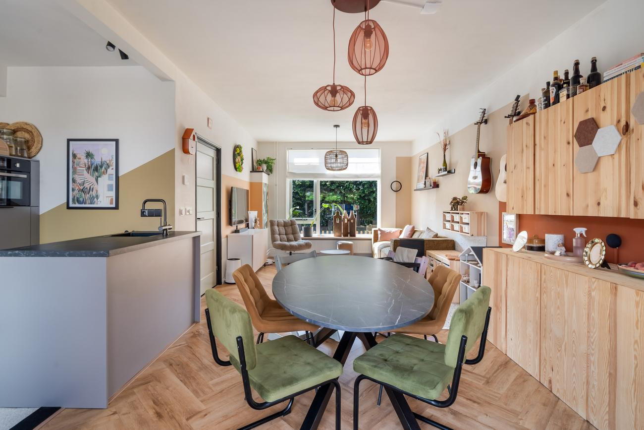 Hoekwoning te koop: Saksen-Weimarstraat 7, Dordrecht