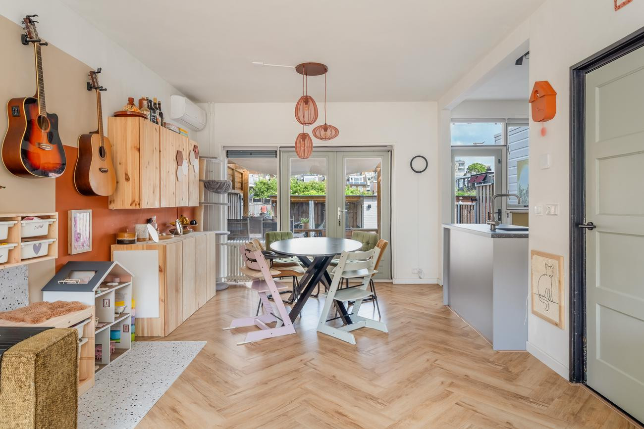 Hoekwoning te koop: Saksen-Weimarstraat 7, Dordrecht