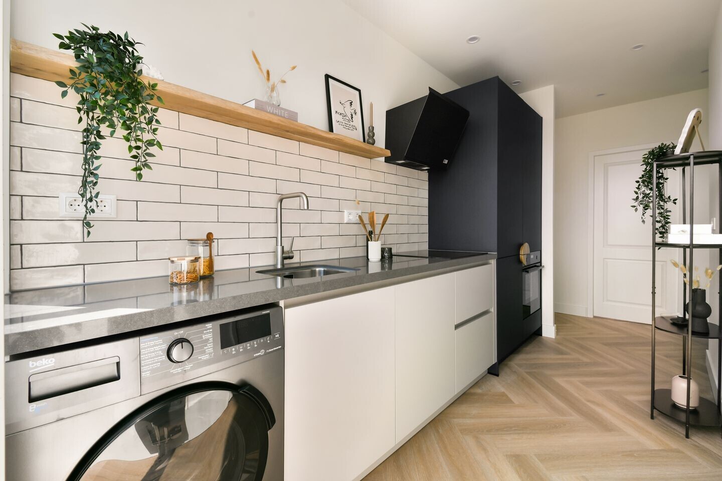 Appartement te koop: Anna van Burenstraat 6, Dordrecht