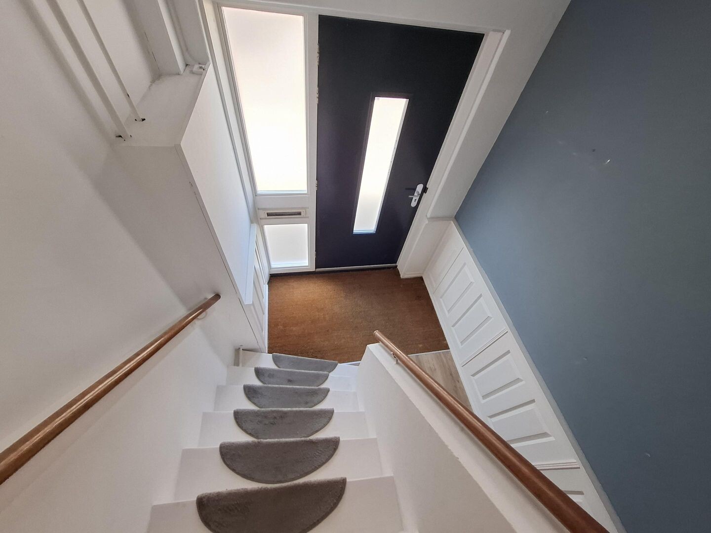 Tussenwoning te koop: Juliana van Stolbergstraat 34, Dordrecht