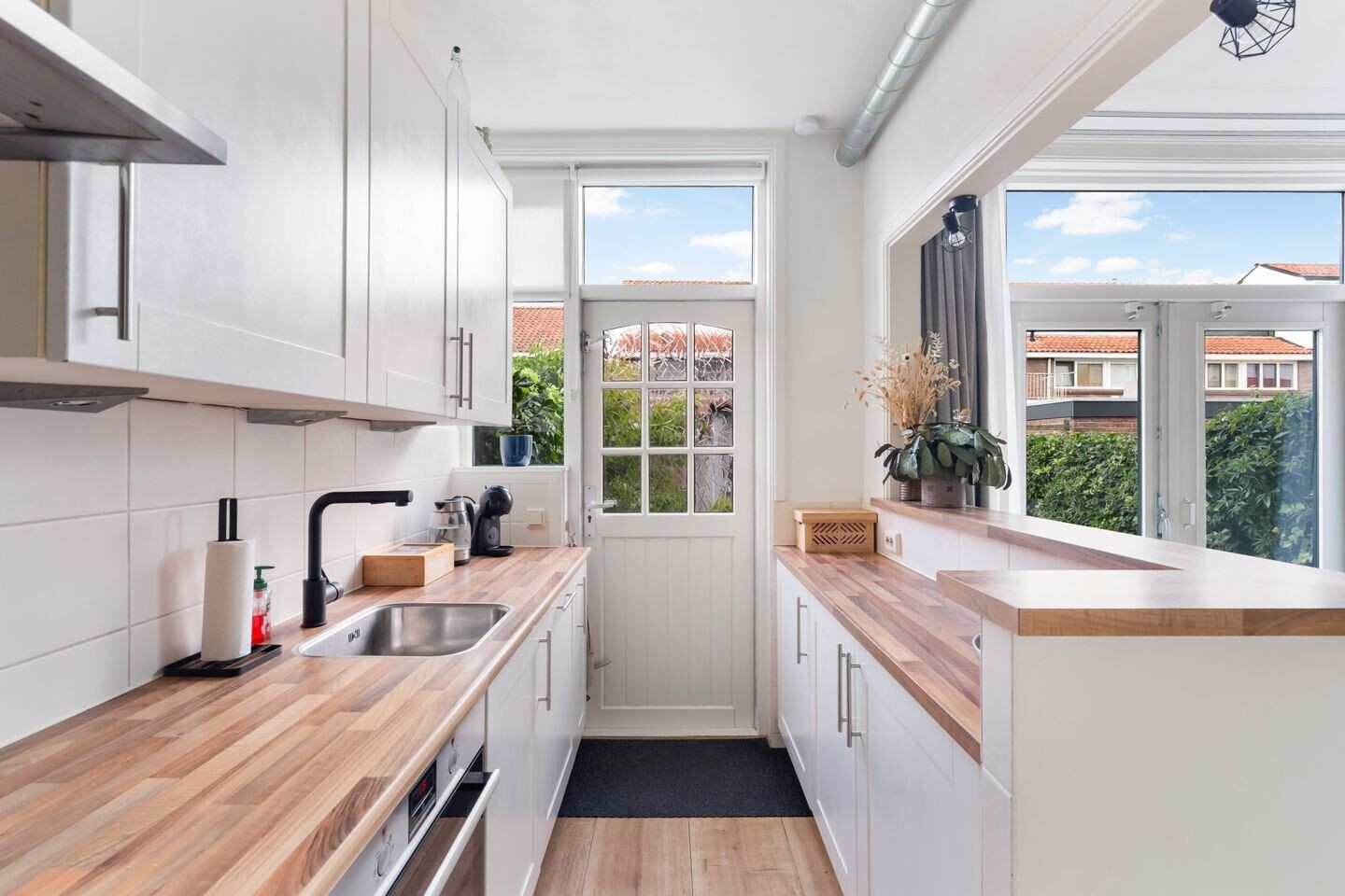 Tussenwoning te koop: Van Blanckenburgstraat 67, Dordrecht