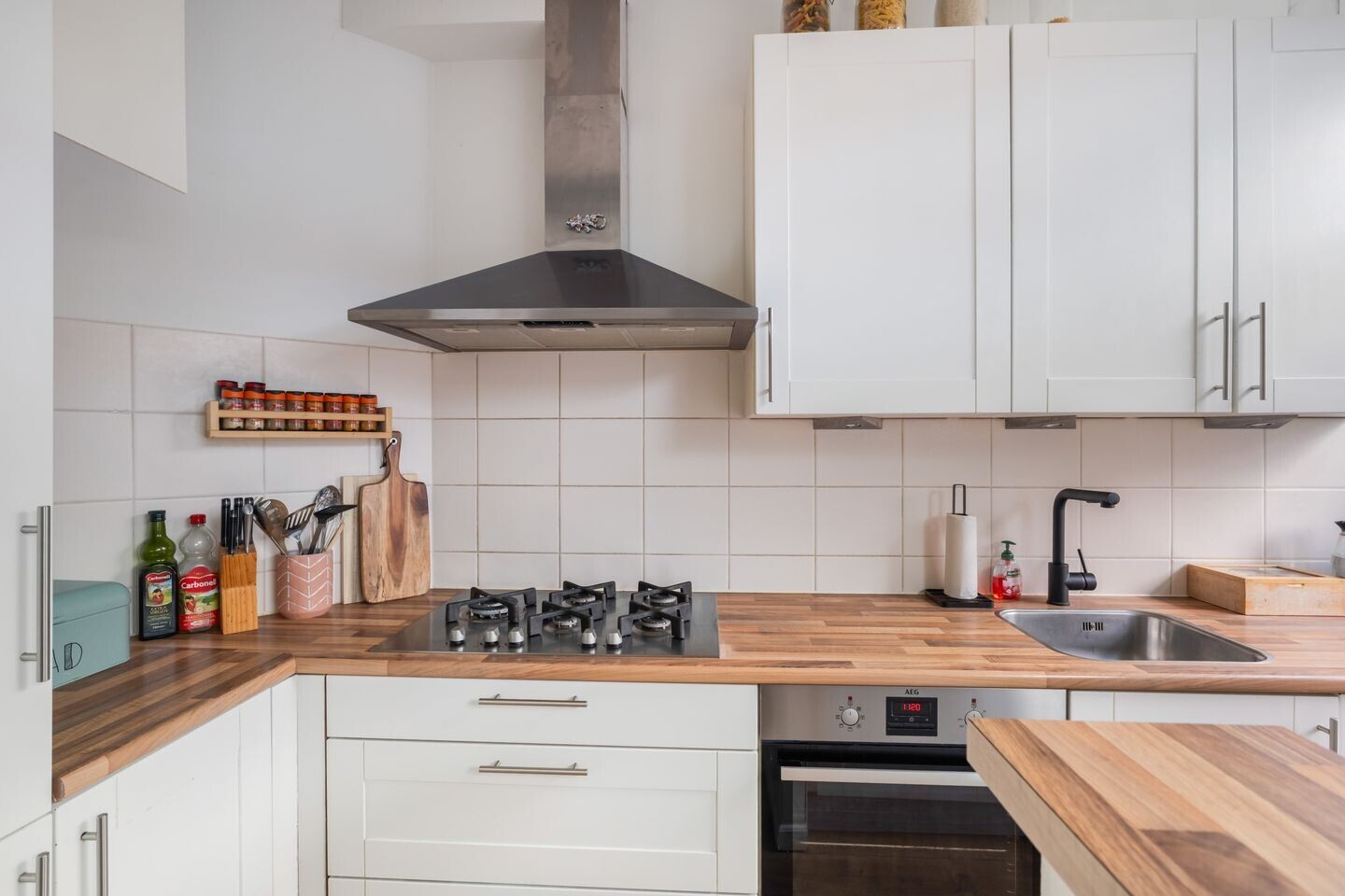 Tussenwoning te koop: Van Blanckenburgstraat 67, Dordrecht