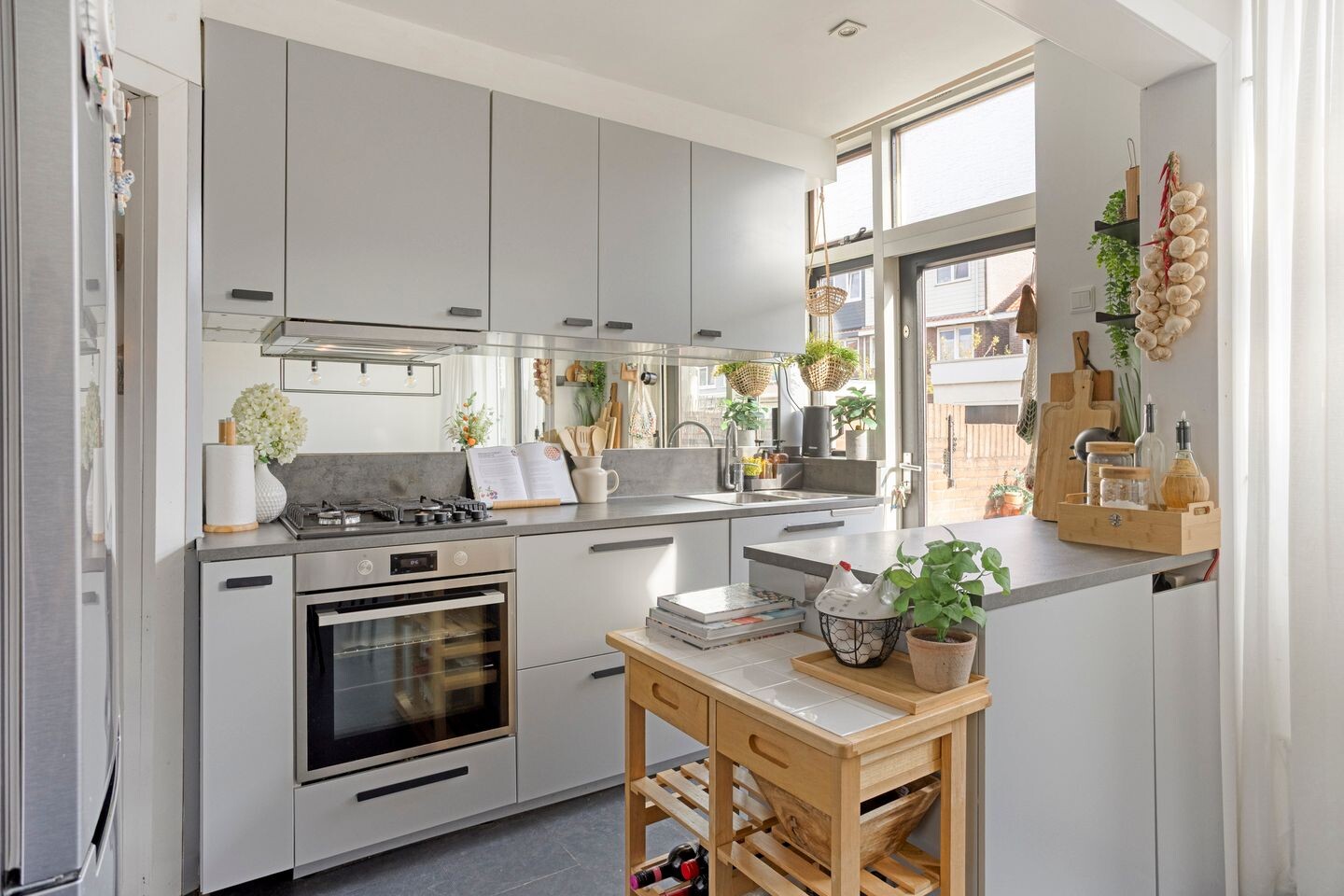 Tussenwoning te koop: Verhulststraat 76, Dordrecht