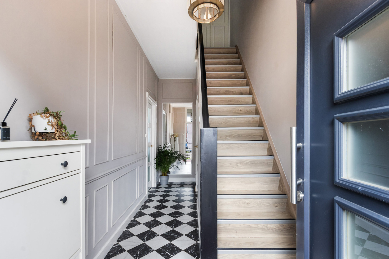 Tussenwoning te koop: Sophiastraat 32, Dordrecht