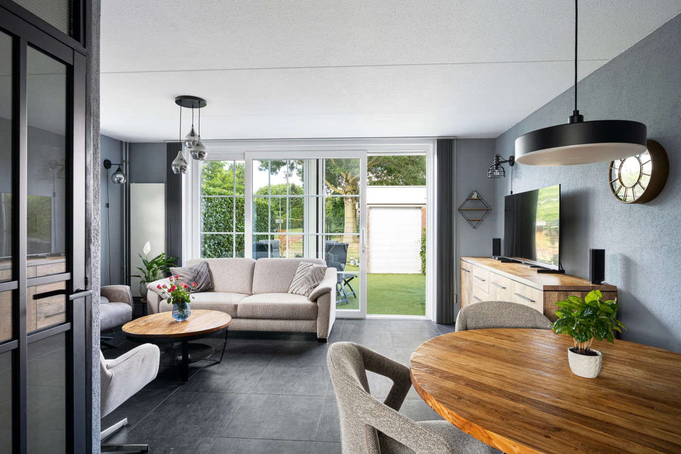 Hoekwoning te koop: Jean-Paul Sartre-erf 70, Dordrecht