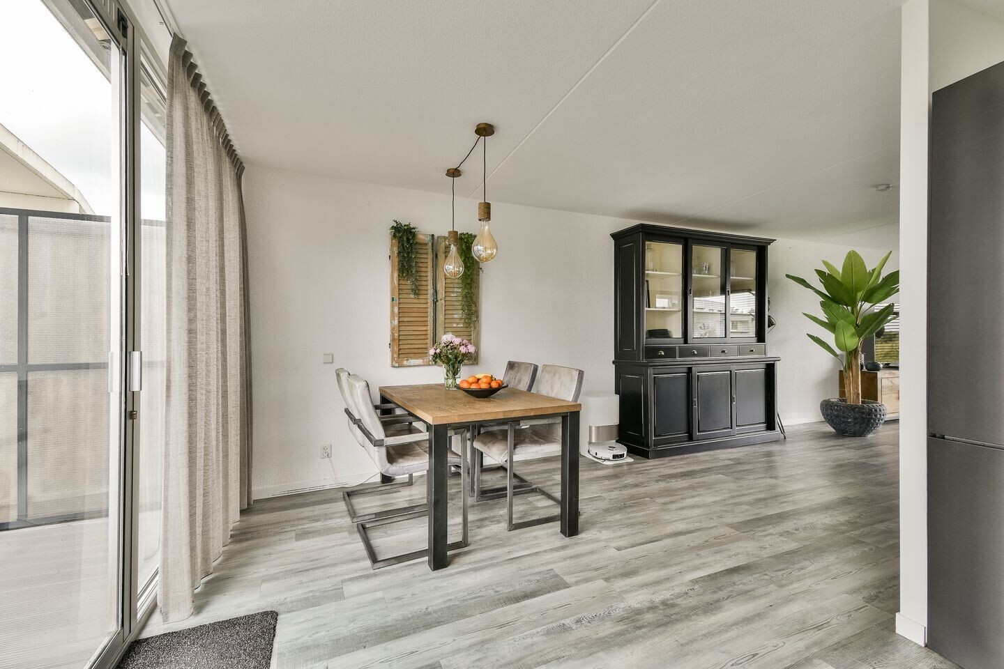 Hoekwoning te koop: Van Ravesteyn-erf 144, Dordrecht