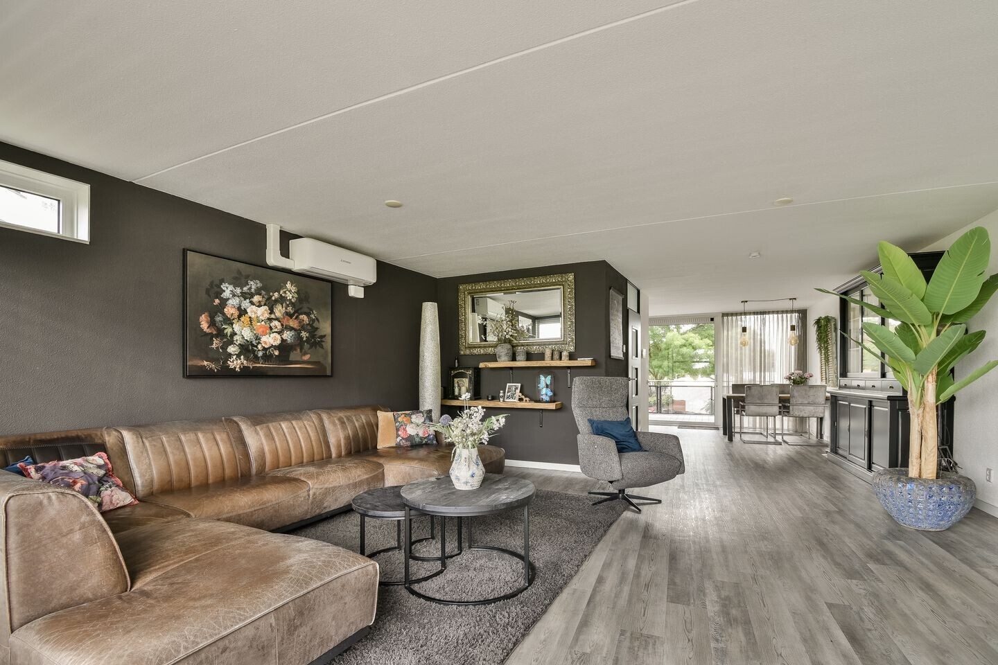 Hoekwoning te koop: Van Ravesteyn-erf 144, Dordrecht