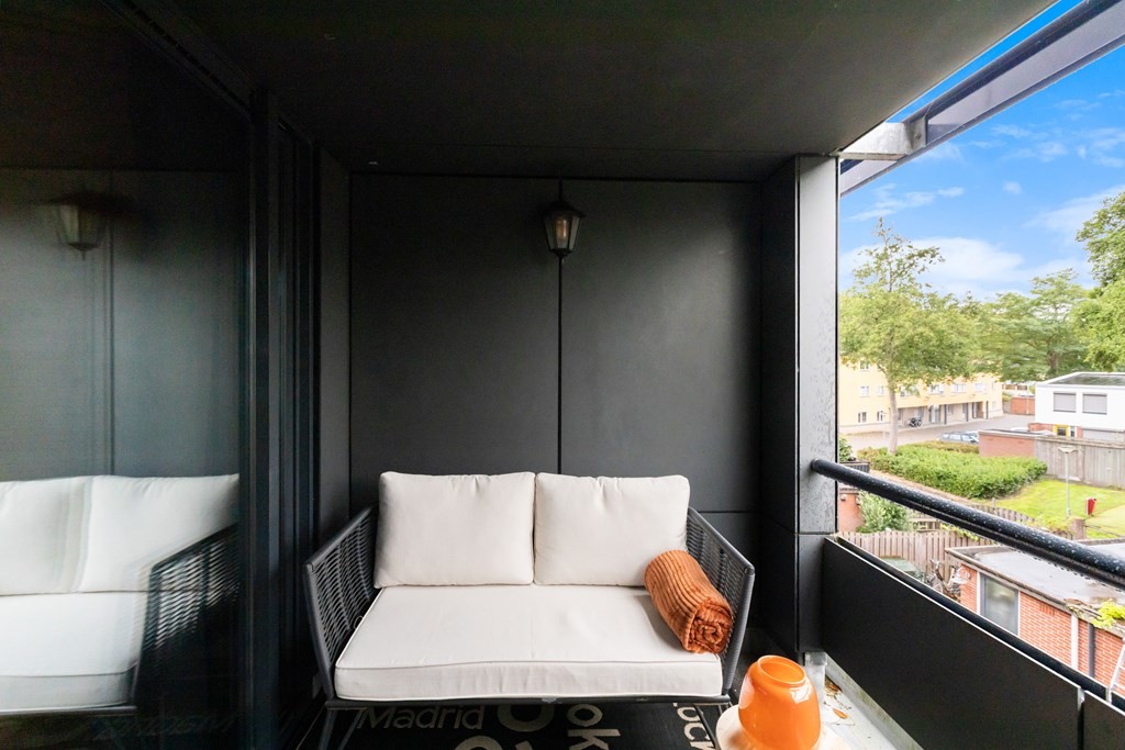 Tussenwoning te koop: Van Ravesteyn-erf 329, Dordrecht