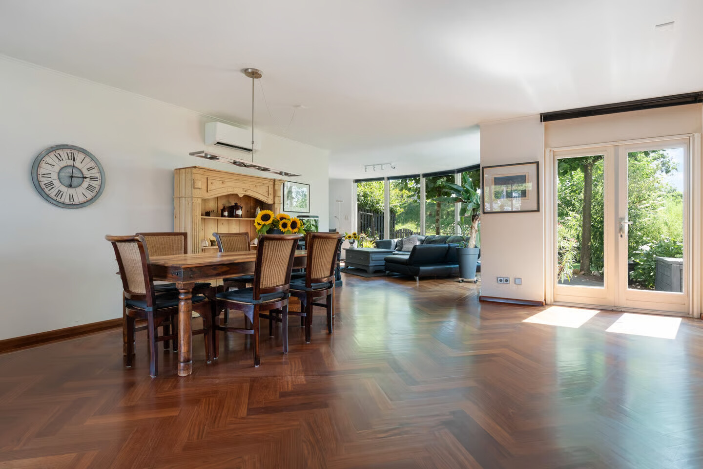 Tussenwoning te koop: Aletta Jacobs-erf 48, Dordrecht