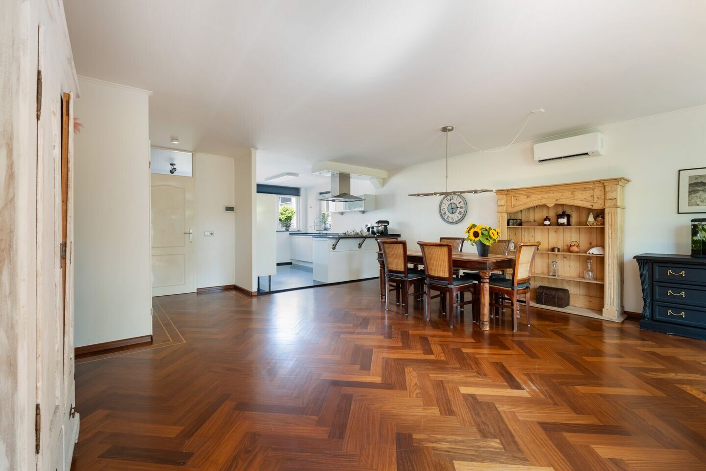 Tussenwoning te koop: Aletta Jacobs-erf 48, Dordrecht