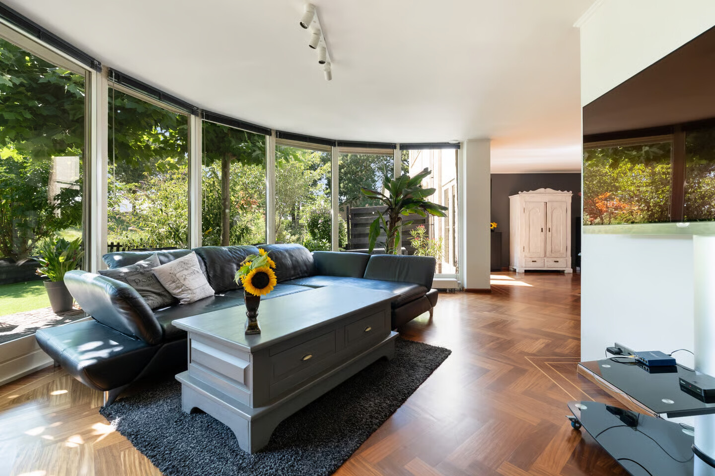 Tussenwoning te koop: Aletta Jacobs-erf 48, Dordrecht