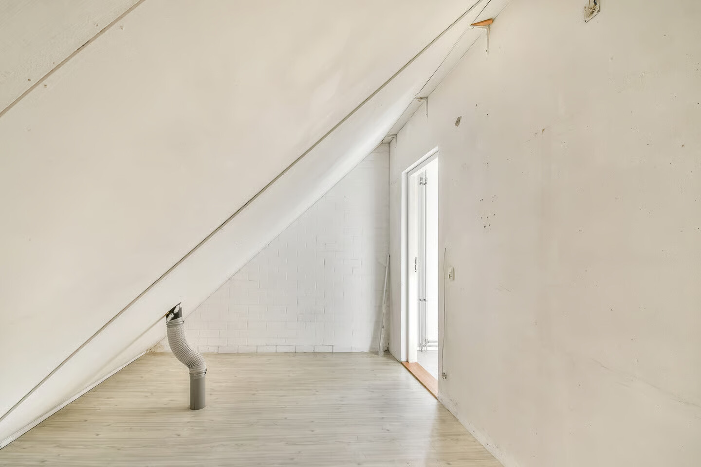Tussenwoning te koop: Johanna Naber-erf 176, Dordrecht