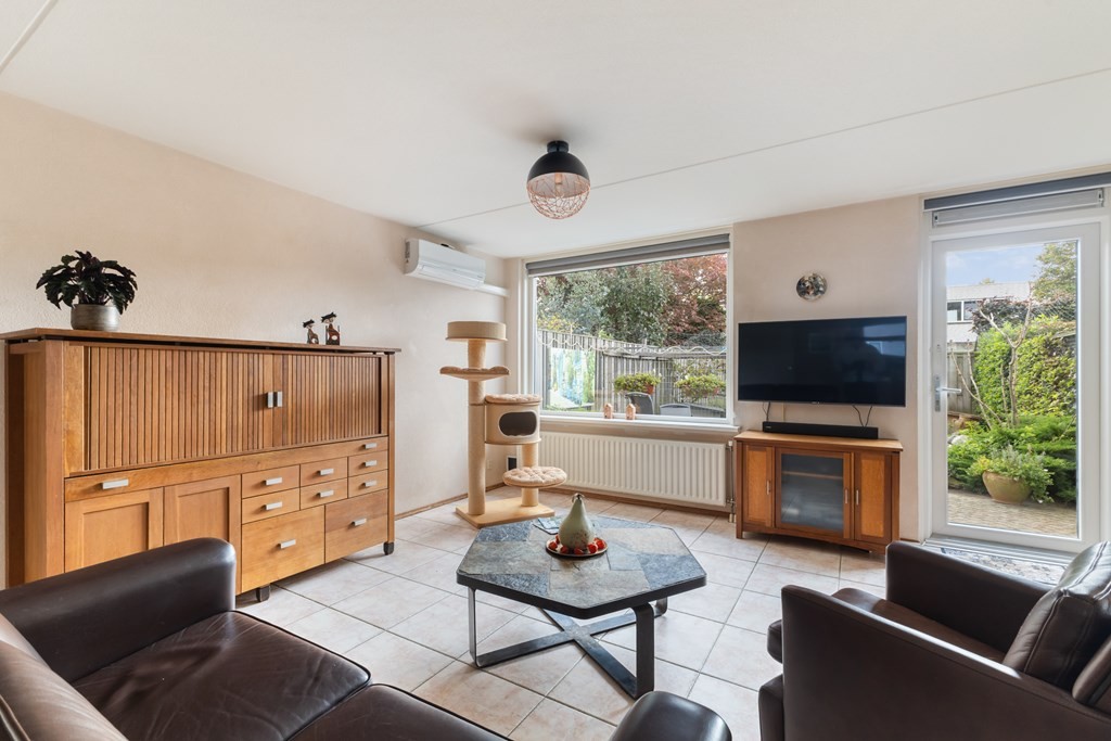 Tussenwoning te koop: Palissander 381, Dordrecht