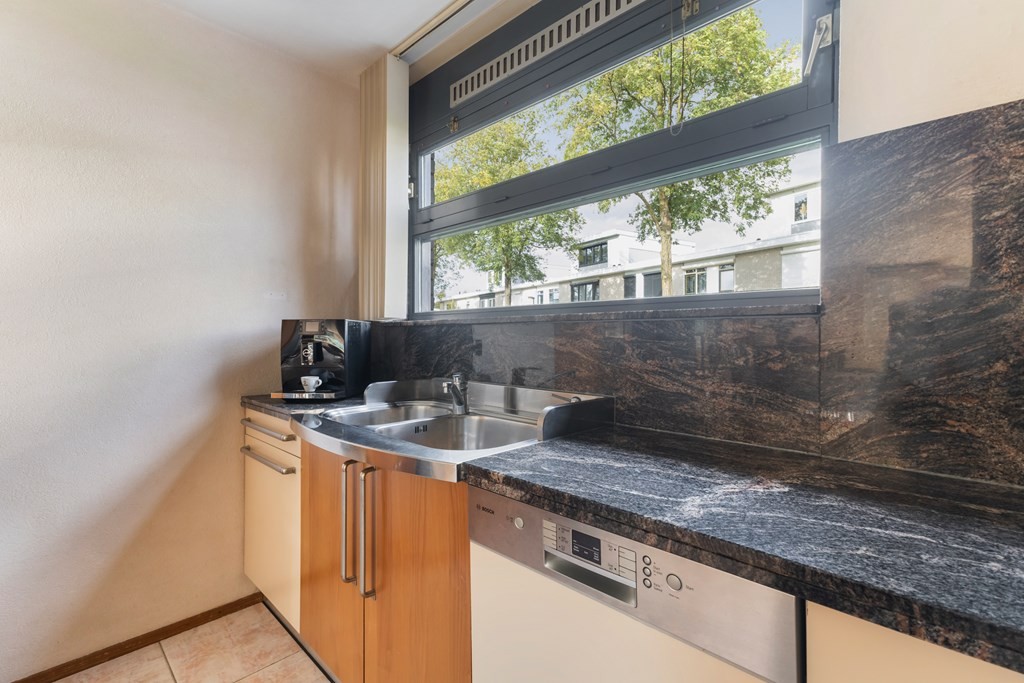 Tussenwoning te koop: Palissander 381, Dordrecht