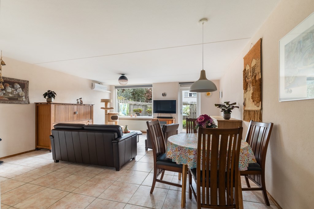 Tussenwoning te koop: Palissander 381, Dordrecht