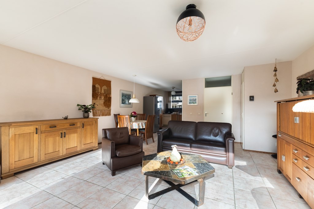 Tussenwoning te koop: Palissander 381, Dordrecht