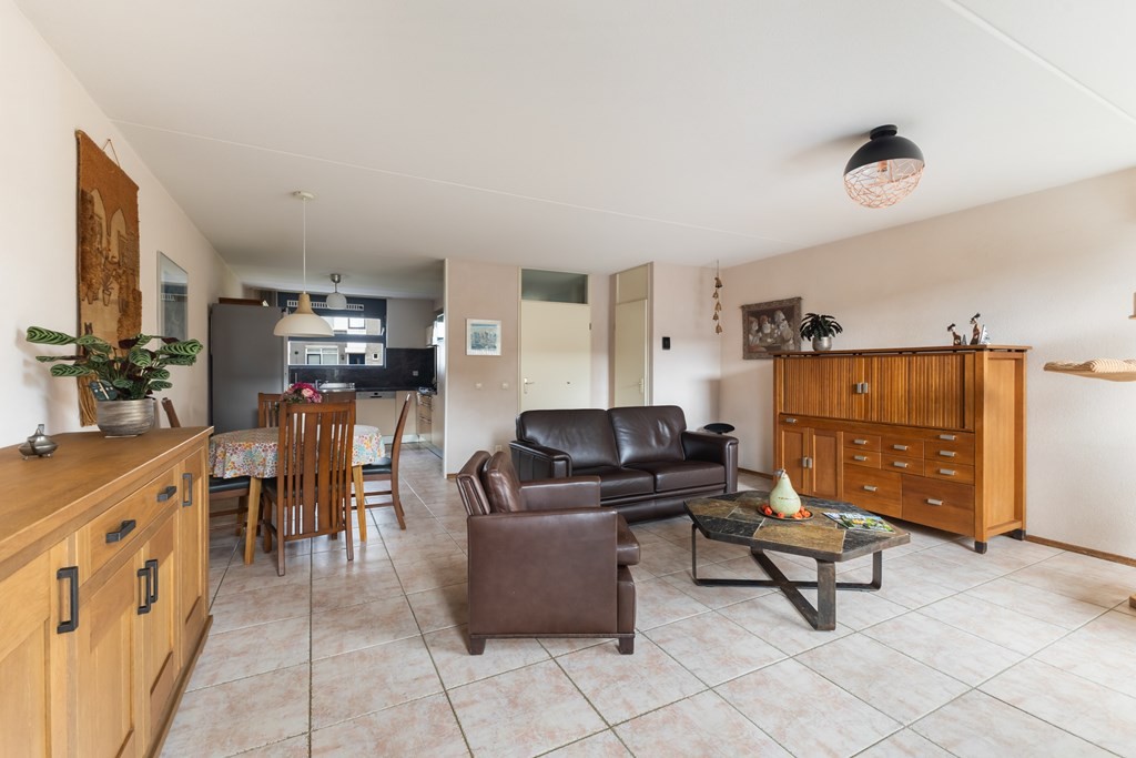 Tussenwoning te koop: Palissander 381, Dordrecht