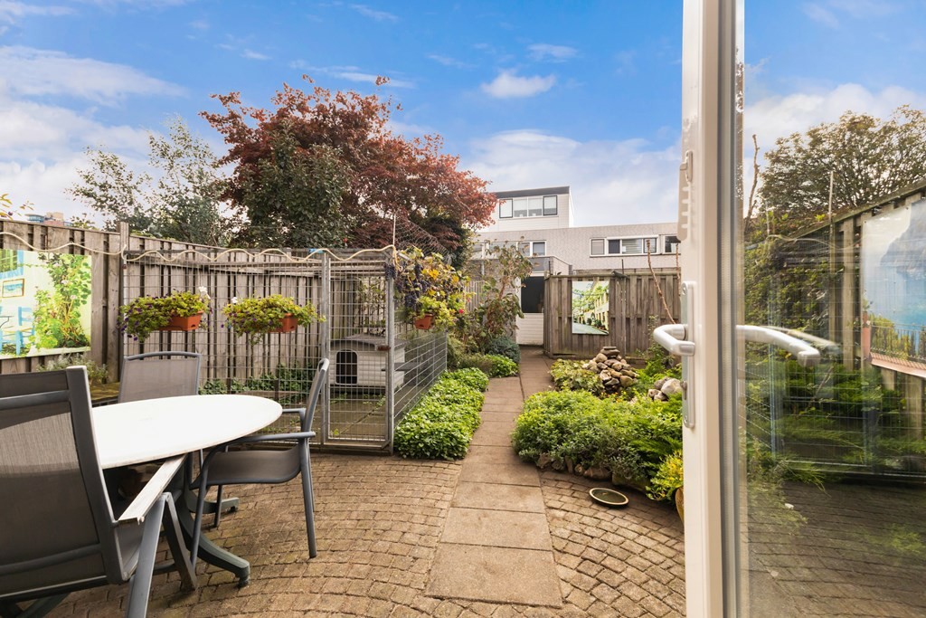 Tussenwoning te koop: Palissander 381, Dordrecht
