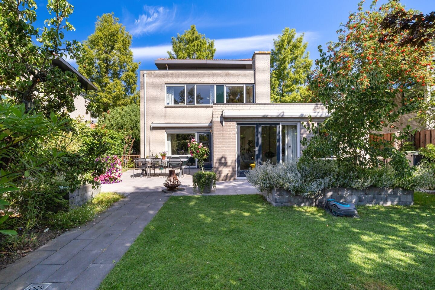 Vrijstaande woning te koop: Iroko 151, Dordrecht