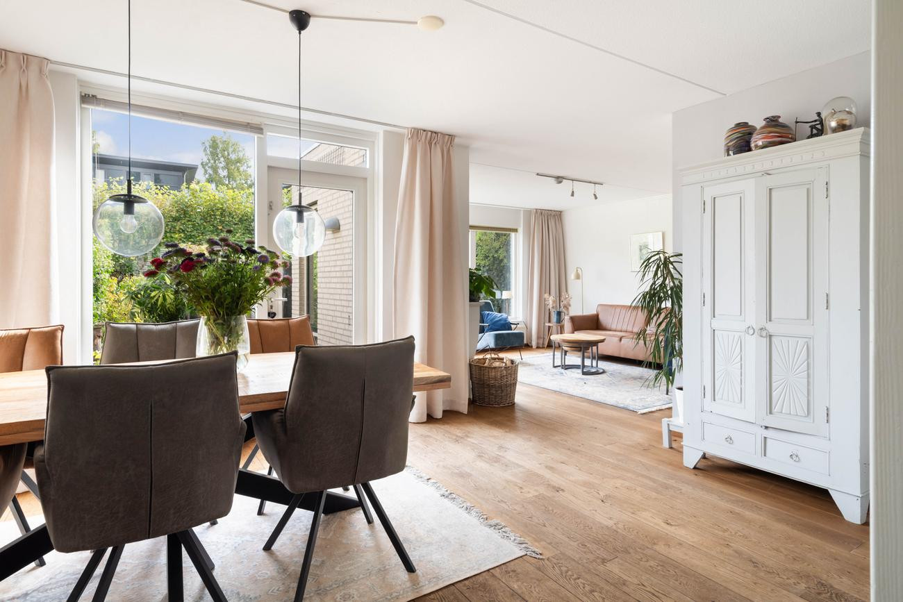 Twee-onder-één-kap te koop: Iroko 184, Dordrecht