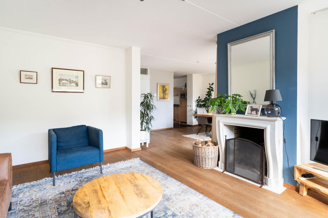 Twee-onder-één-kap te koop: Iroko 184, Dordrecht