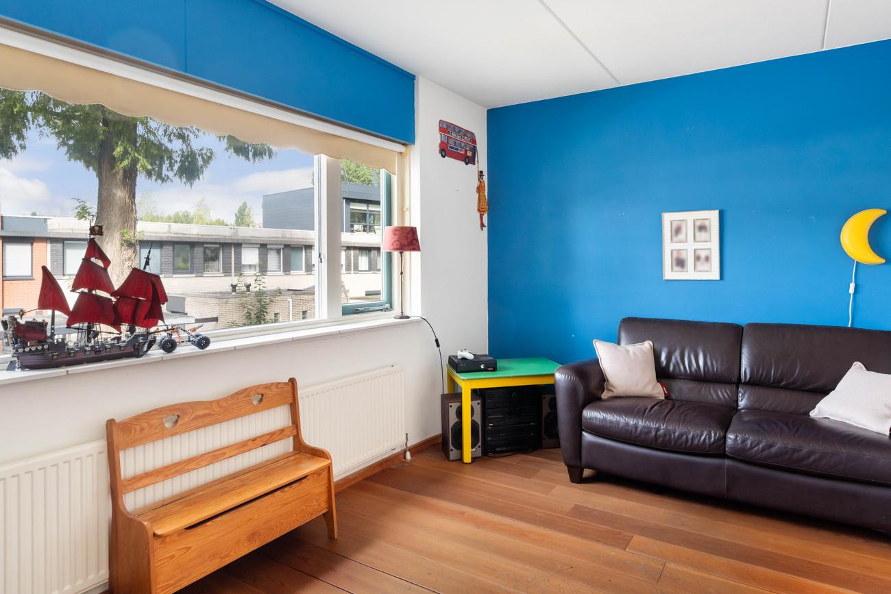 Twee-onder-één-kap te koop: Iroko 184, Dordrecht