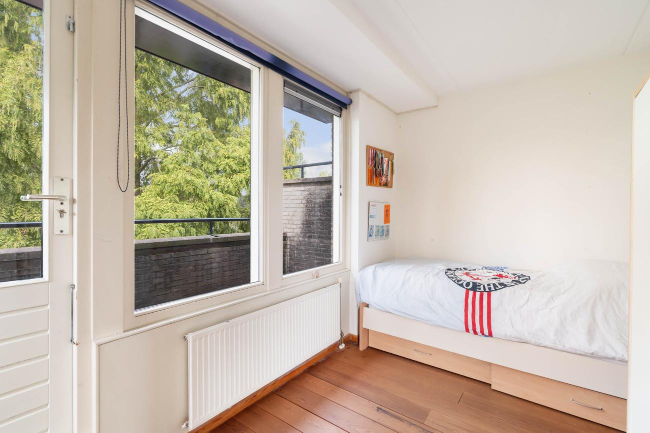 Twee-onder-één-kap te koop: Iroko 184, Dordrecht