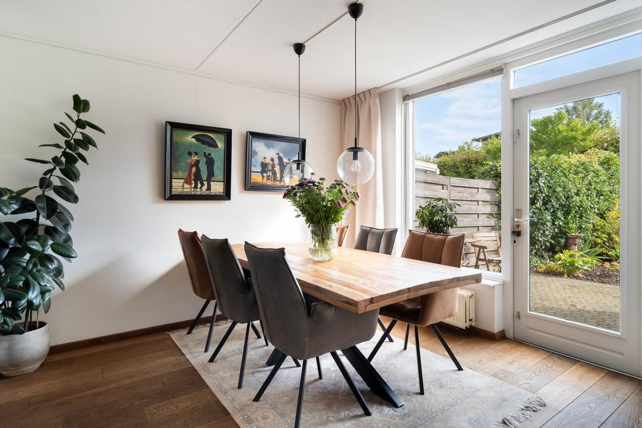 Twee-onder-één-kap te koop: Iroko 184, Dordrecht