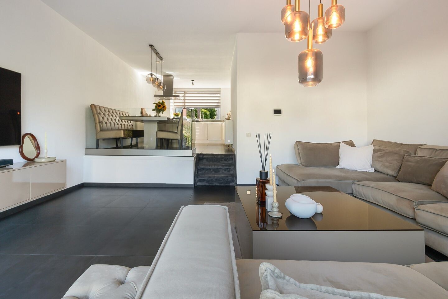 Tussenwoning te koop: Iroko 203, Dordrecht