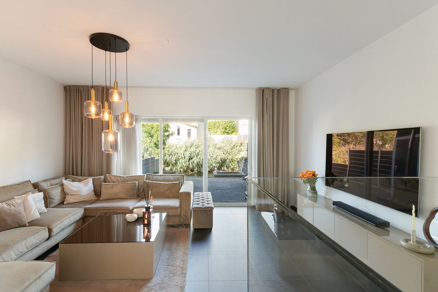 Tussenwoning te koop: Iroko 203, Dordrecht