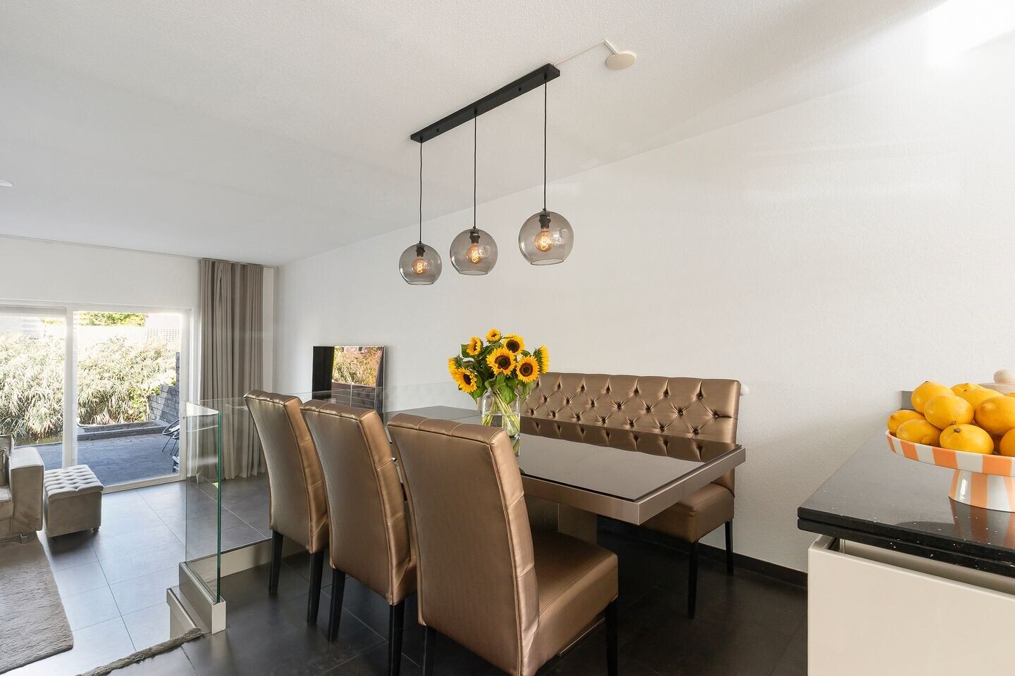Tussenwoning te koop: Iroko 203, Dordrecht