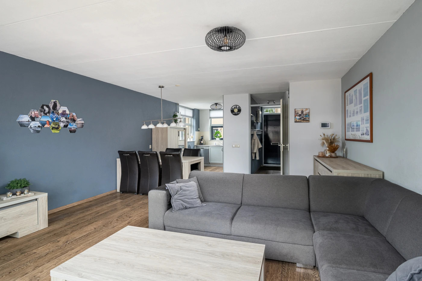 Hoekwoning te koop: Van den Broek-erf 145, Dordrecht