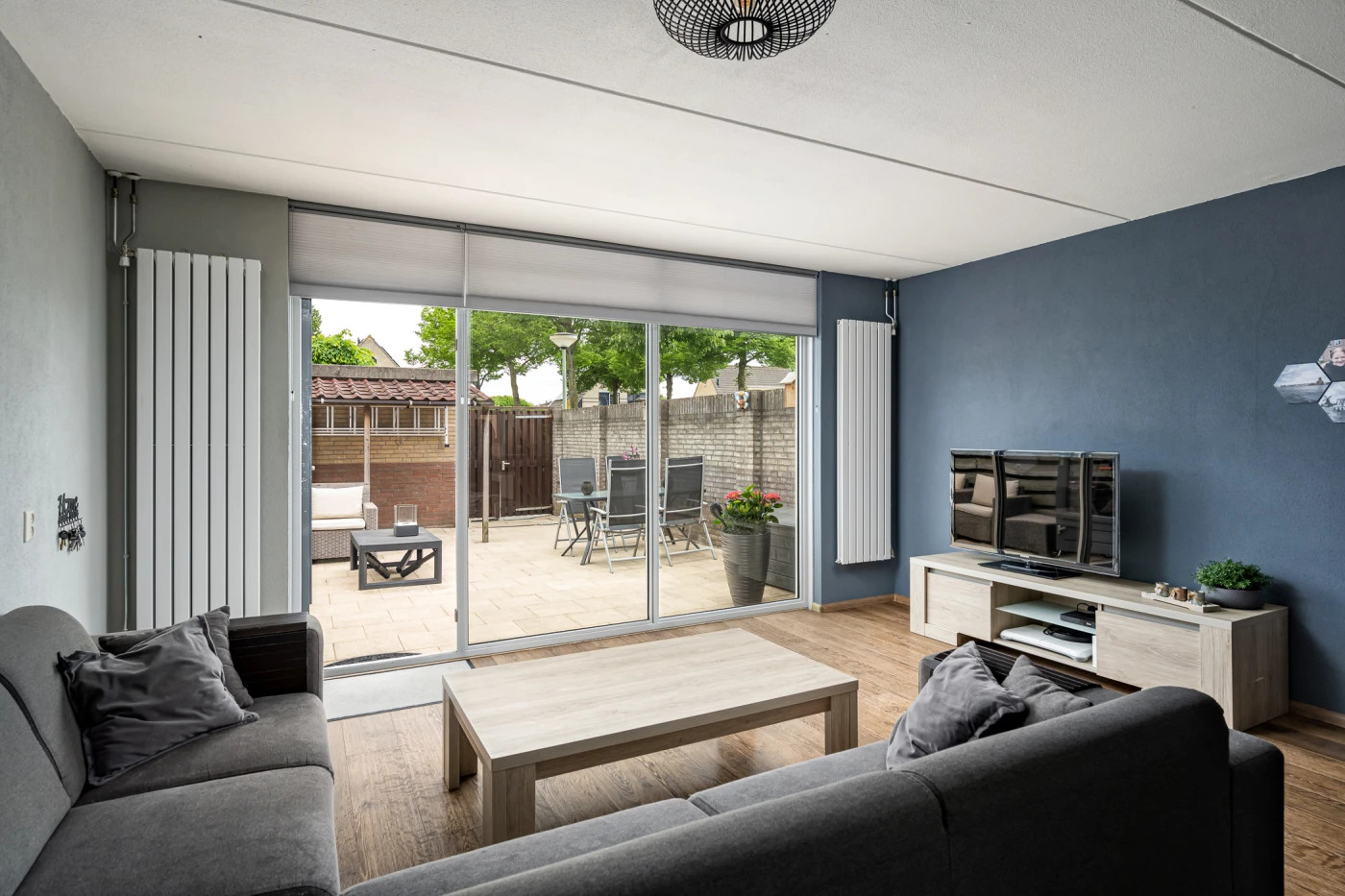 Hoekwoning te koop: Van den Broek-erf 145, Dordrecht