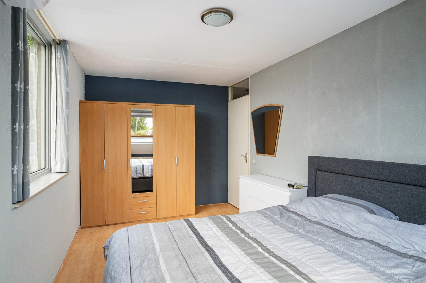 Hoekwoning te koop: Van den Broek-erf 145, Dordrecht