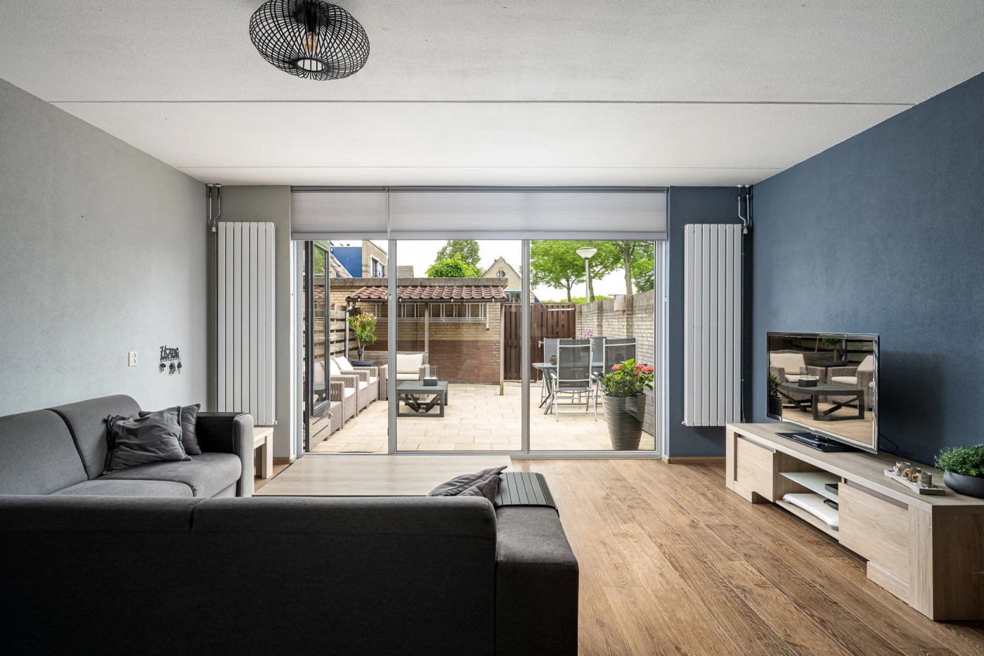 Hoekwoning te koop: Van den Broek-erf 145, Dordrecht