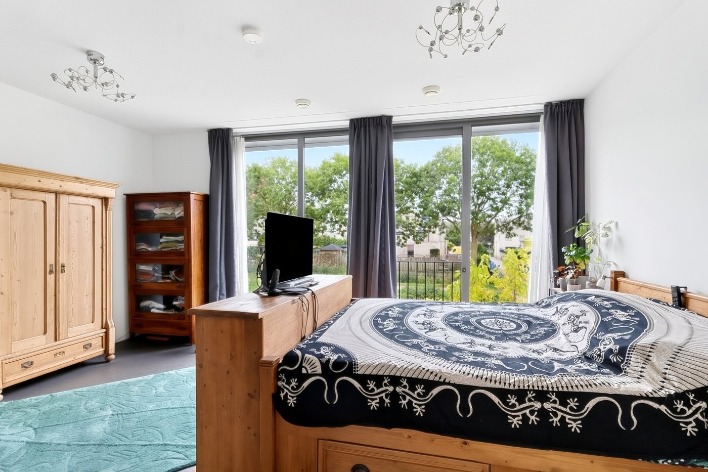 Twee-onder-één-kap te koop: Makoré 37, Dordrecht