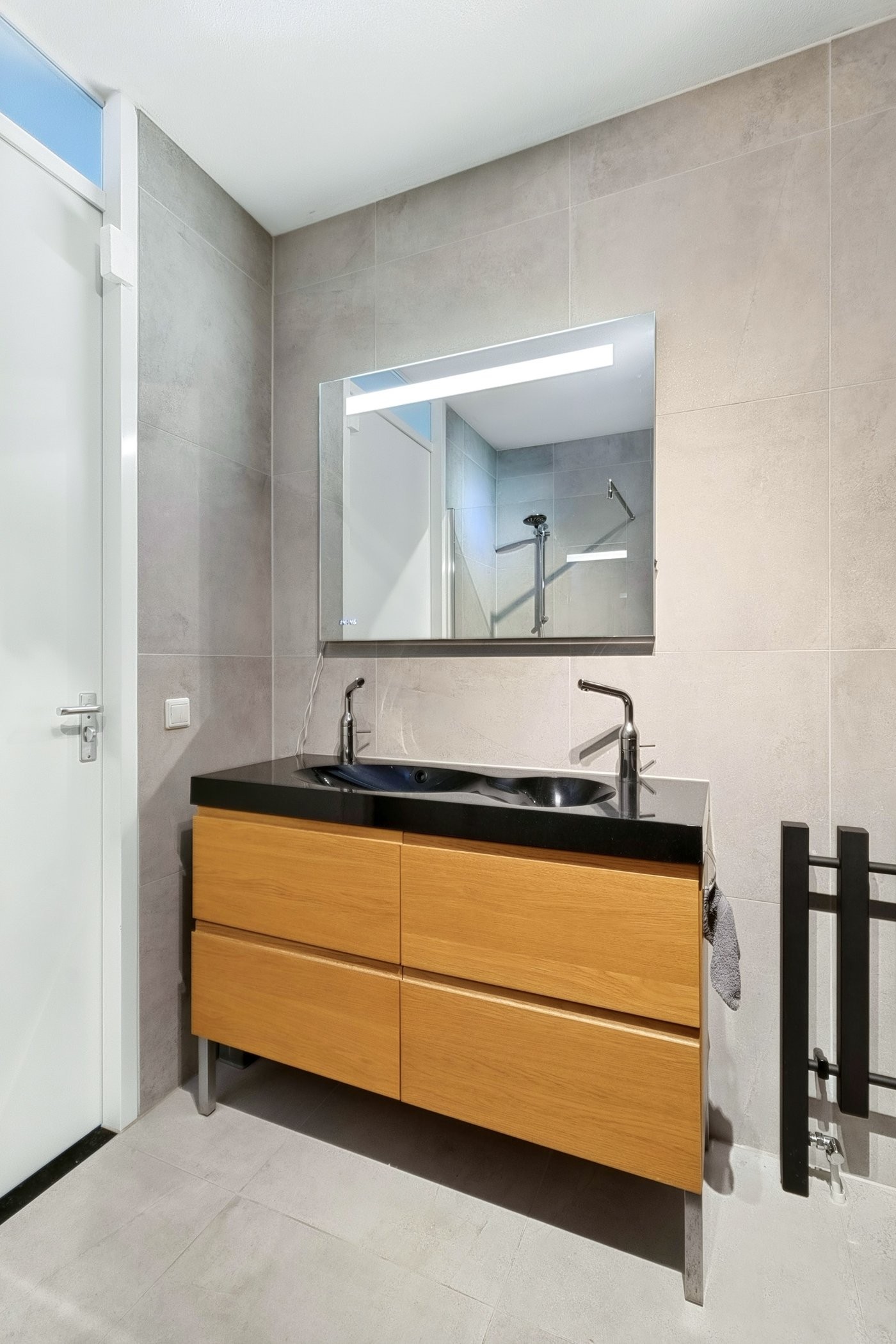 Twee-onder-één-kap te koop: Makoré 37, Dordrecht