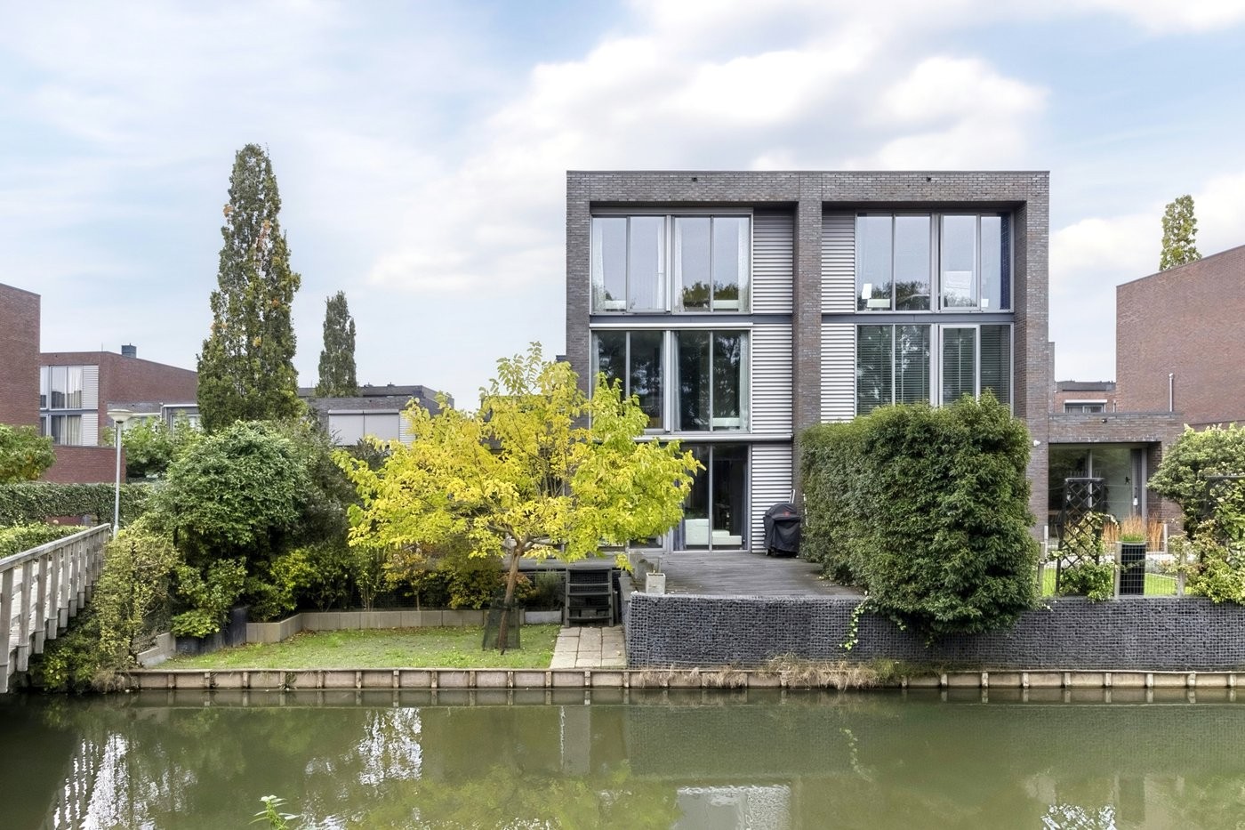 Twee-onder-één-kap te koop: Makoré 37, Dordrecht
