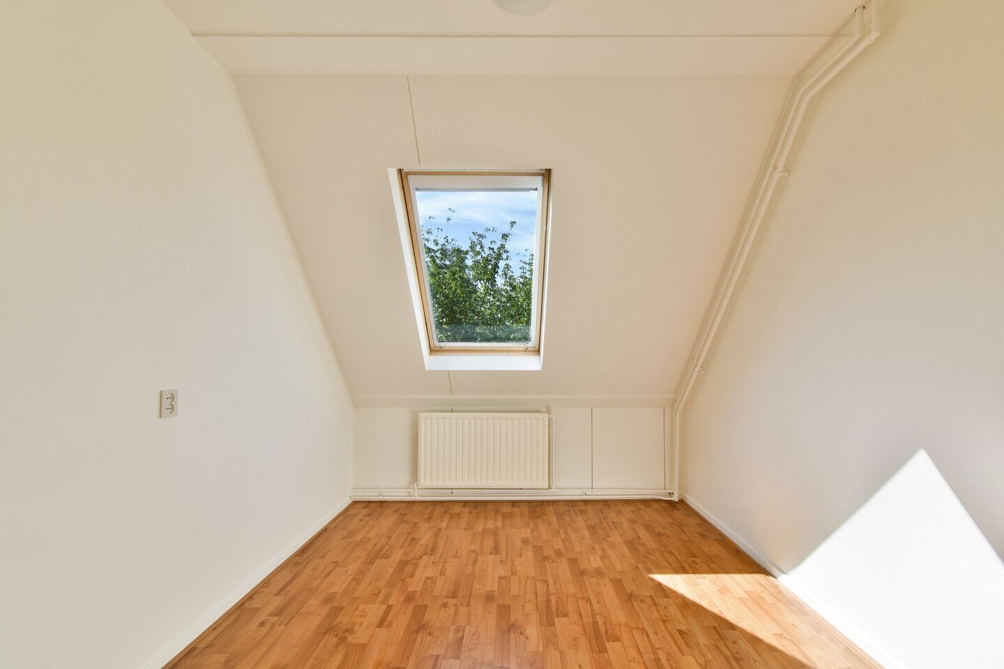 Hoekwoning te koop: Joke Smit-erf 157, Dordrecht