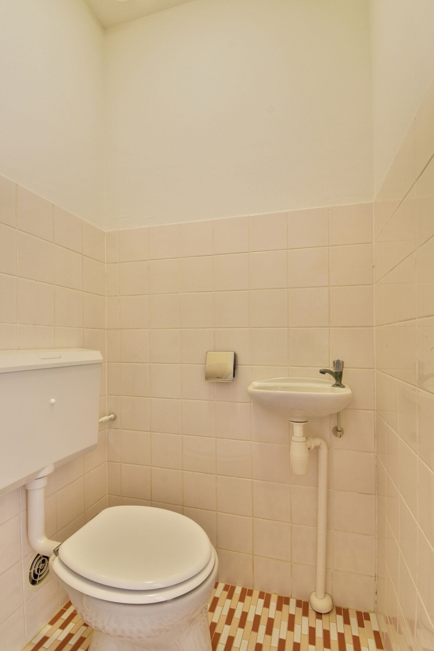 Hoekwoning te koop: Joke Smit-erf 157, Dordrecht