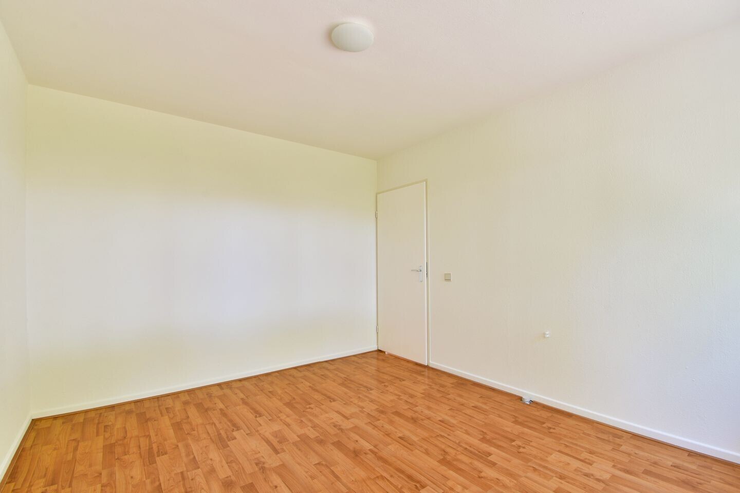 Hoekwoning te koop: Joke Smit-erf 157, Dordrecht