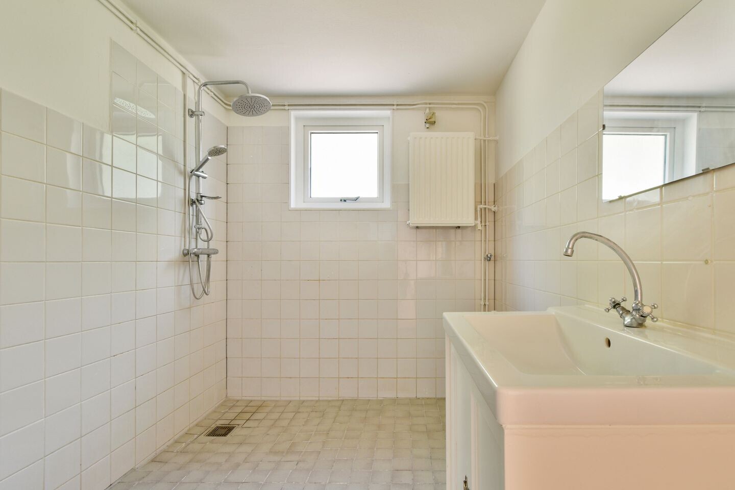 Hoekwoning te koop: Joke Smit-erf 157, Dordrecht