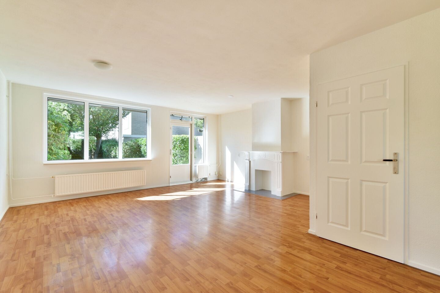 Hoekwoning te koop: Joke Smit-erf 157, Dordrecht