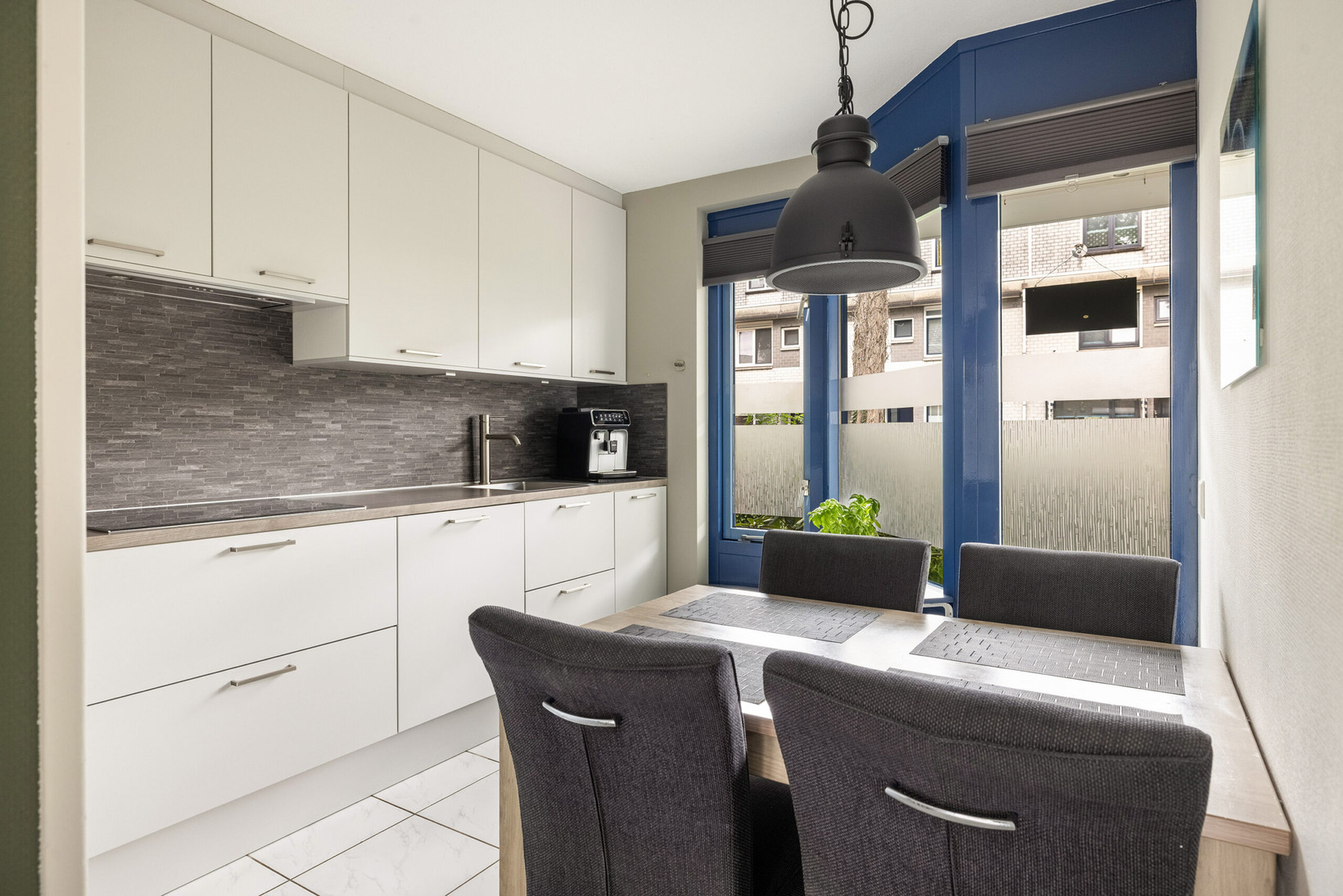 Hoekwoning te koop: Branco 50, Dordrecht