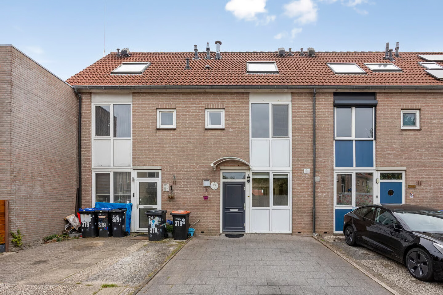 Tussenwoning te koop: Suze Groeneweg-erf 378, Dordrecht