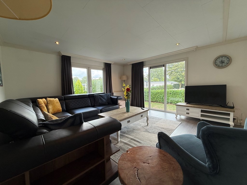 Vrijstaande woning te koop: Rijksstraatweg 186-324, Dordrecht