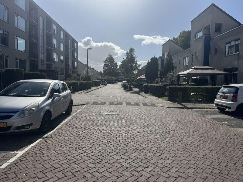 Appartement te koop: Van Almondestraat 78, Dordrecht