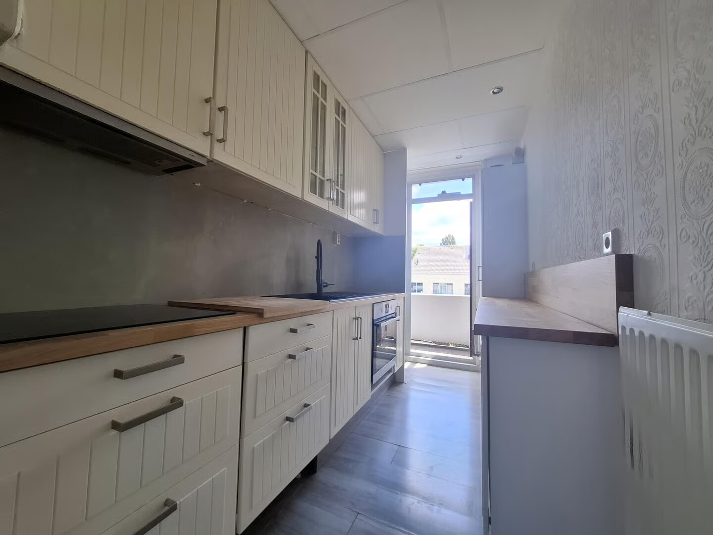 Appartement te koop: Van Almondestraat 104, Dordrecht